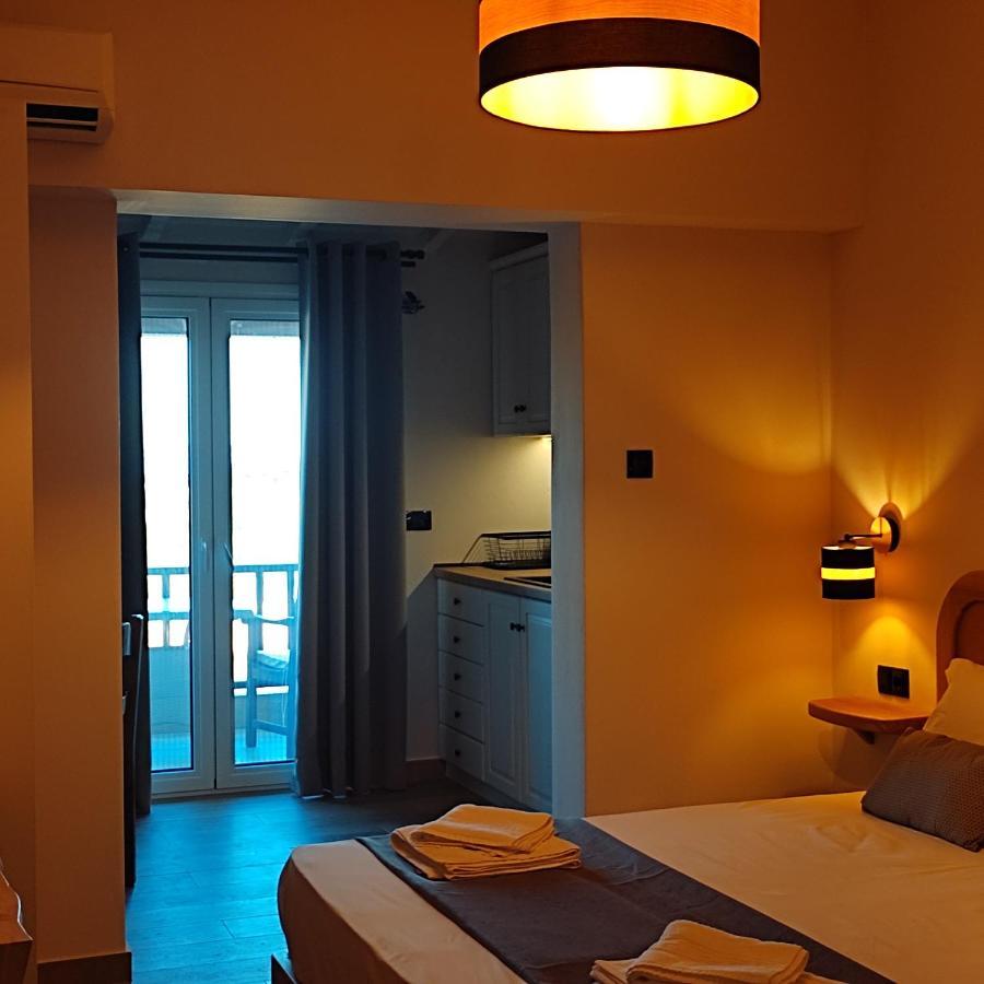 Ferienwohnung Pansion Nikos Patitírion Exterior foto