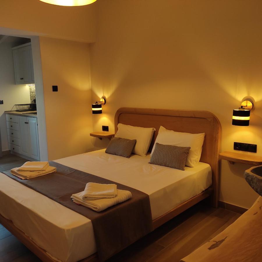 Ferienwohnung Pansion Nikos Patitírion Exterior foto
