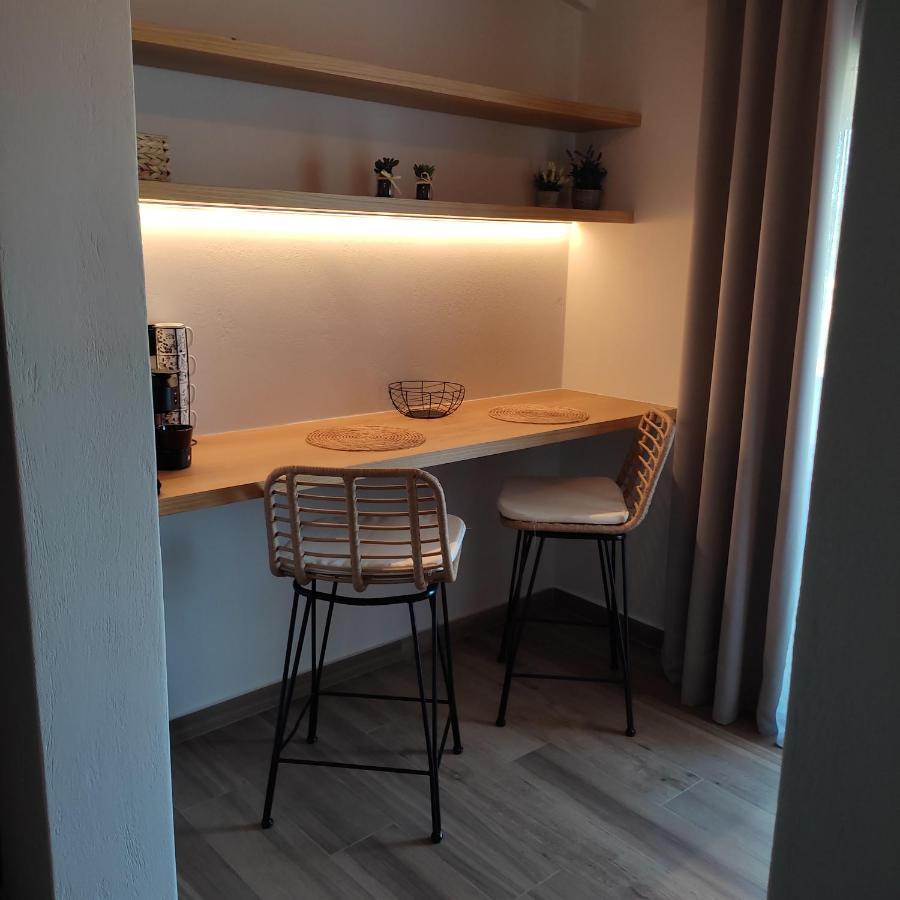 Ferienwohnung Pansion Nikos Patitírion Exterior foto