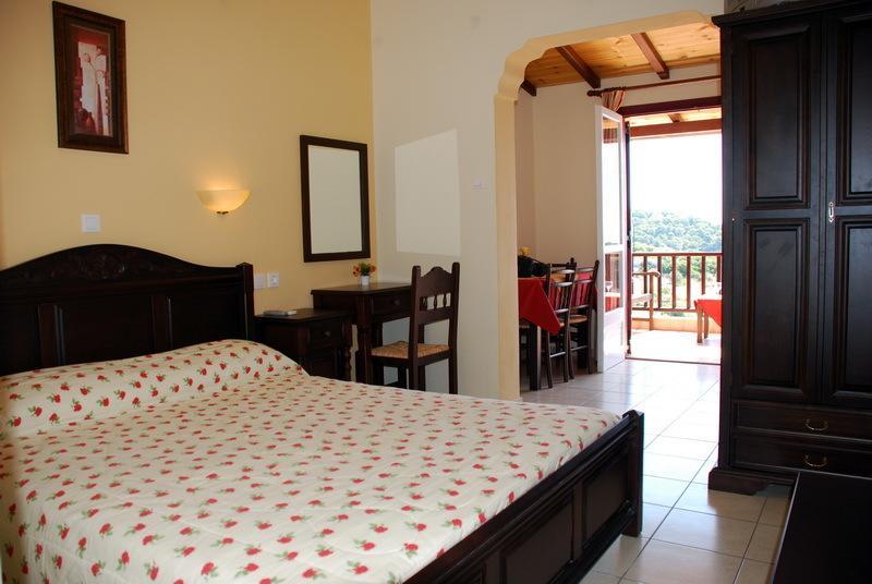 Ferienwohnung Pansion Nikos Patitírion Zimmer foto
