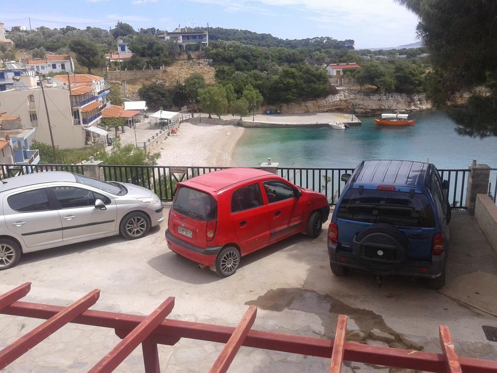 Ferienwohnung Pansion Nikos Patitírion Exterior foto